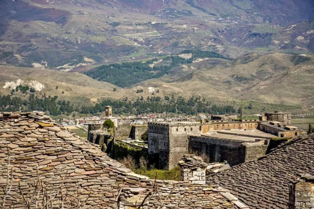 Silver Hill Guesthouse Gjirokaster Luaran gambar