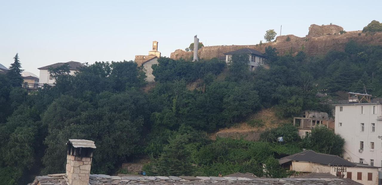 Silver Hill Guesthouse Gjirokaster Luaran gambar