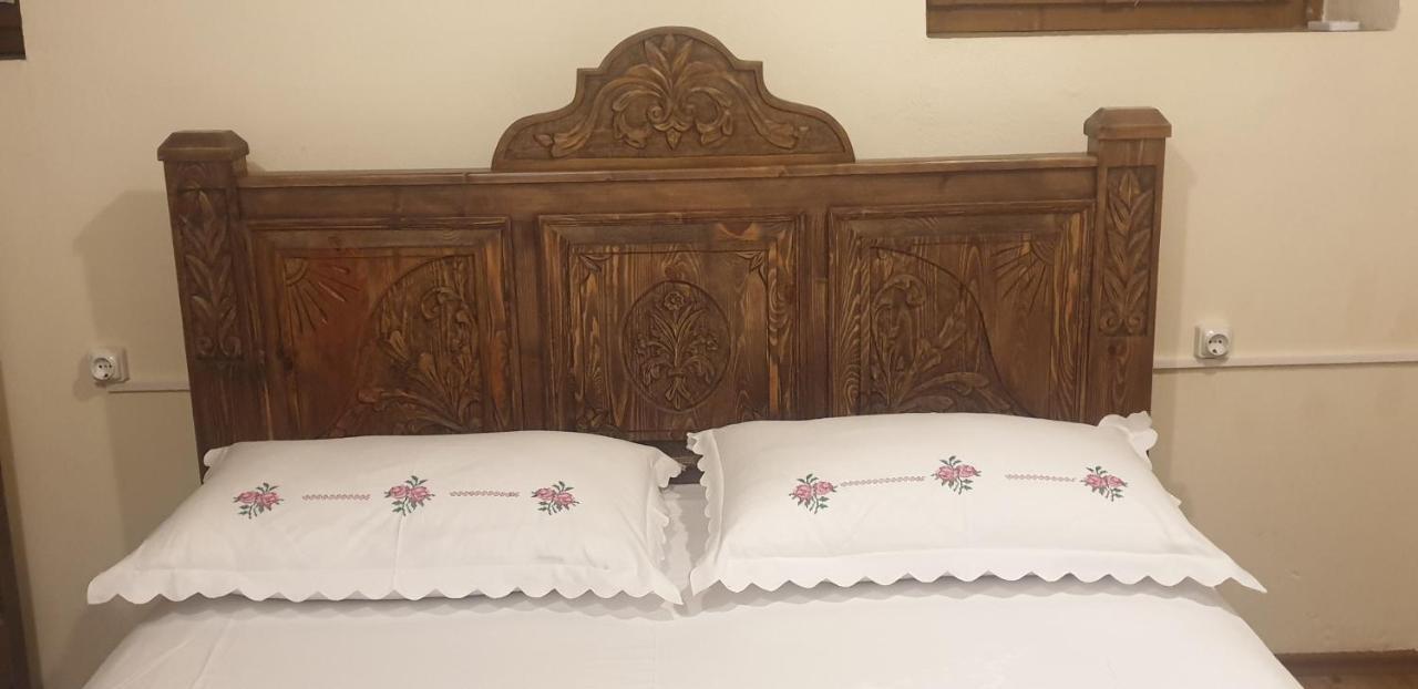 Silver Hill Guesthouse Gjirokaster Luaran gambar