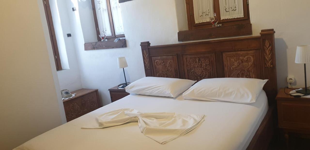 Silver Hill Guesthouse Gjirokaster Luaran gambar