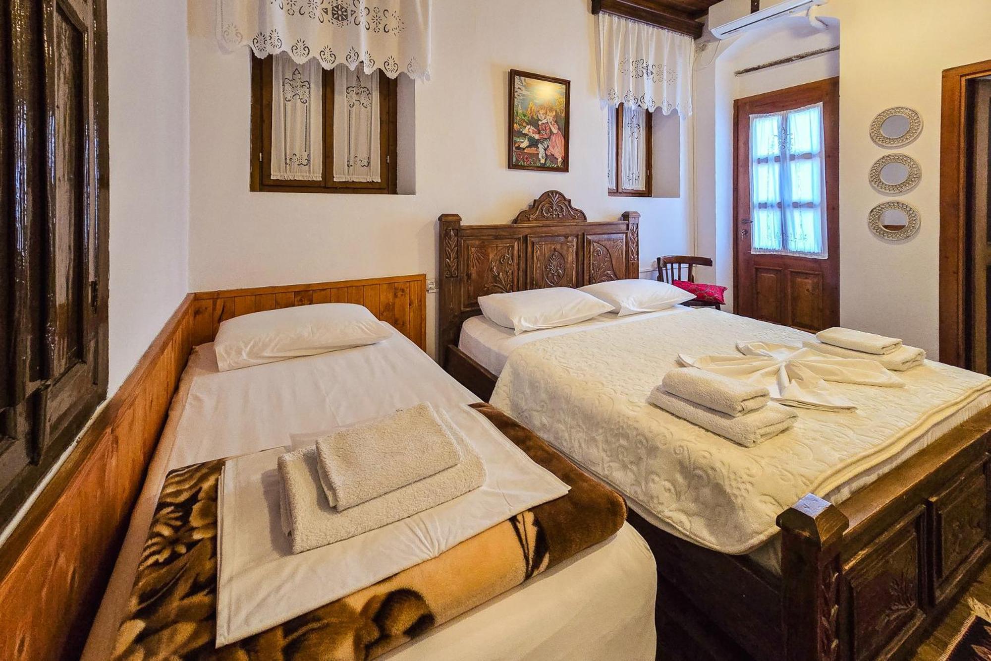 Silver Hill Guesthouse Gjirokaster Luaran gambar