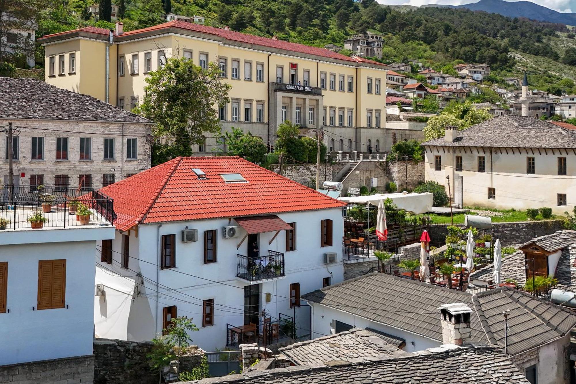 Silver Hill Guesthouse Gjirokaster Luaran gambar